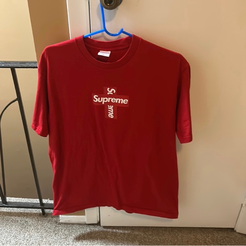 Supreme Cross print tee